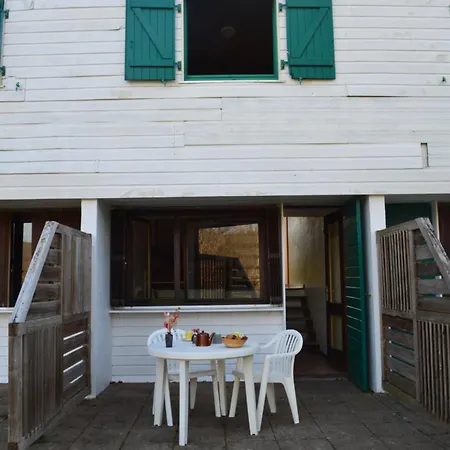 Résidence Parc Les Cigognes Apartamento *